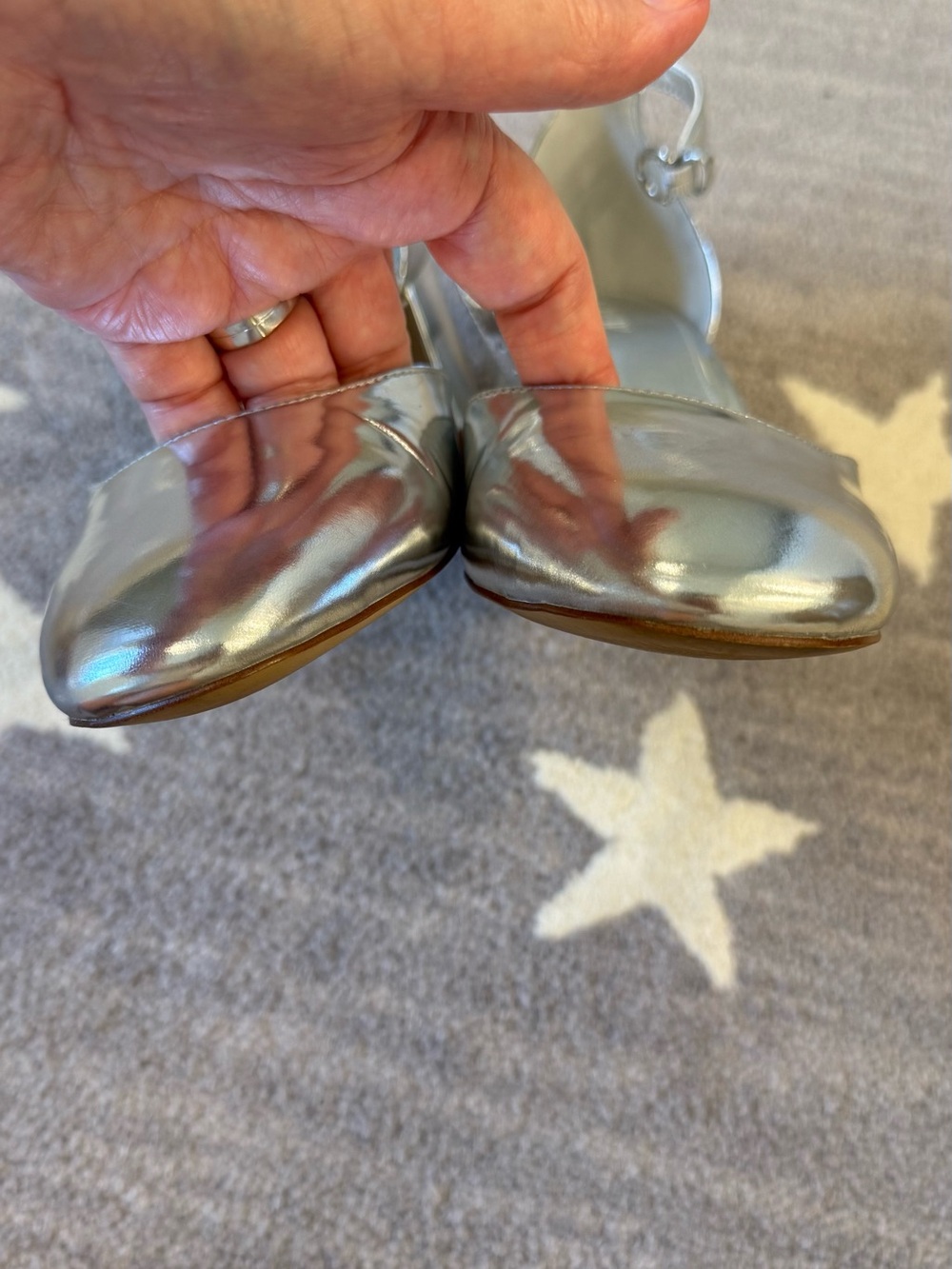 J CREW Ankle strap heels in Silver Mirror
Size 9.5 M - Picture 3 of 13